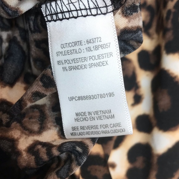 NWT Heartsoul Plus Leopard V-Neck Top Size 1X - Picture 6 of 6